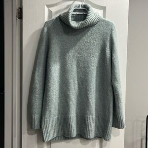 Club Monaco Sweater, size large